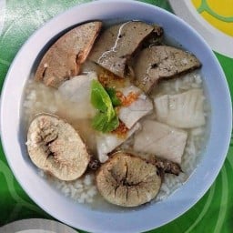 ข้าวต้มปลา เฮียจ่าง