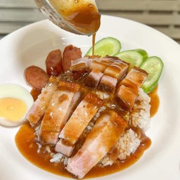 ข้าวหมูกรอบ