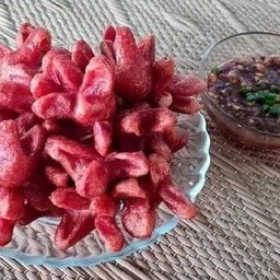 ไส้กรอกแดงทอด