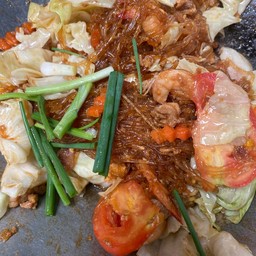 ผัดวุ้นเส้นโบราณหมู (กับข้าว)