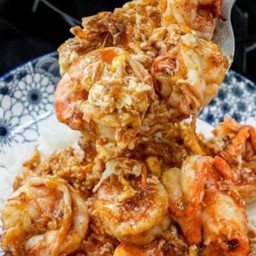 ข้าวกุ้งกระเทียม ผัดไข่