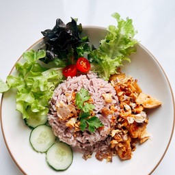 ข้าวกระเทียมพริกไทย Rice garlic pepper