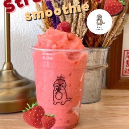 สตรอว์เบอร์รี่สมูทตี้