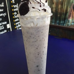 นมสดโอริโอ้ปั่นวิปครีม