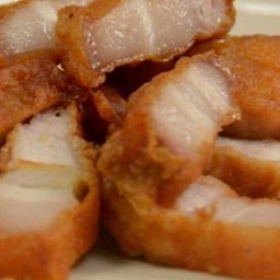 สามชั้นทอดนำ้ปลา