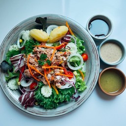 สลัดทูน่า Tuna salad