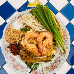 ผัดไทยกุ้งสด