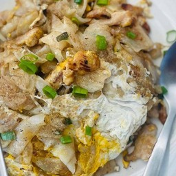 ก๋วยเตี๋ยวคั่วไก่ ริมสวน