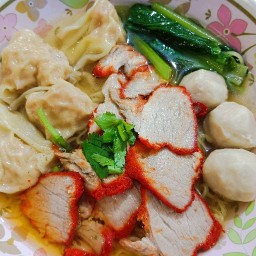 ข้าวมันไก่ หมูทอดจิ้มแจ่ว (ร้านอย่าทนหิว)