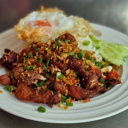ข้าวหน้าเนื้อเค็มคั่วพริก