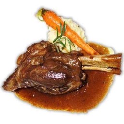 น่องแกะตุ๋นซอสไวน์แดง (Lamb shank with red wine sauce)