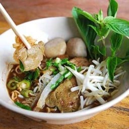 กินเตี๋ยว "สูตร กูเอง" 2499