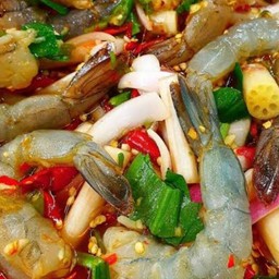 ยำสายบัวกุ้งสด