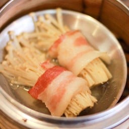 เบค่อนพันเห็ดเข็มทอง