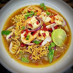 ยำแซ่บมาม่ากุ้งปลาร้า