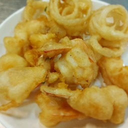 กุ้งชุบแป้งทอด +หอมใหญ่