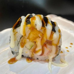 Tomaki Salad with Sweet Sauce
