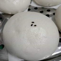 เปา เปา ซาลาเปา ขนมจีบ ตลาดนัดริมบึง