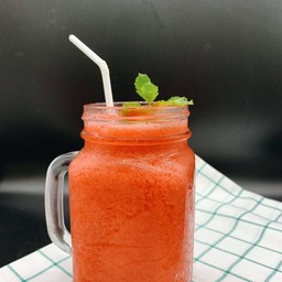 สตรอเบอรี่ สมูทตี้