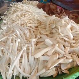 แกงเห็ดเพื่อสุขภาพ ตลาดทรัพย์ทวี