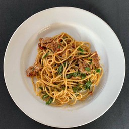 สปาเกตตีกะเพราหมู