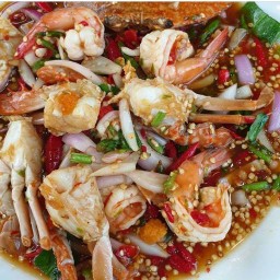 พี่ออนยำแซ่บ ซ.ชานเมือง4(ปากซอยร้านอยู่ขวามือค่ะ)