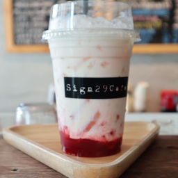 นมสดสตอเบอรี่