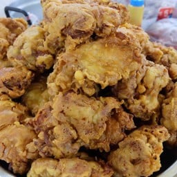 ไก่ทอด (กับข้าว)