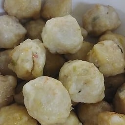 ลูกชิ้นกุ้งสด