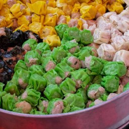 ซาลาเปาหน้าบ้าน