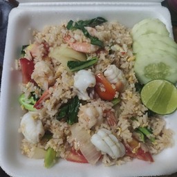 ข้าวผัดทะเล