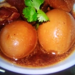 ข้าวขาหมูนกหงส์ฟ้า