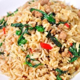 กรเพราหมูสับ  คลุกข้าว