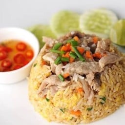 ข้าวผัดตามสั่ง