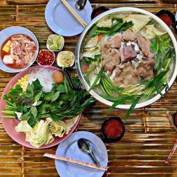 ครัวหน้าบ้านหมูกระทะ