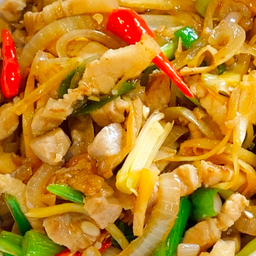 หมูชิ้นผัดขิง(ราดข้าว)