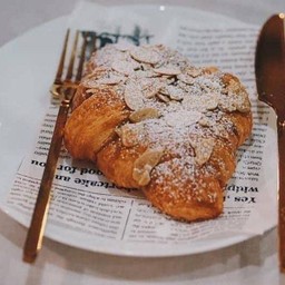 Almond croissant