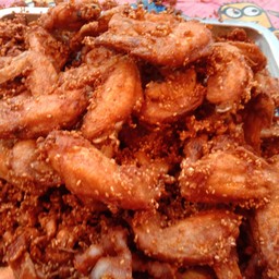 ปีกไก่ทอด ชิ้นละ