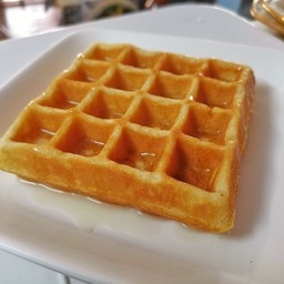 วาฟเฟิลราดน้ำผึ้ง