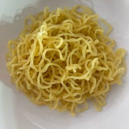 บะหมี่เหลือง ลวก (1ก้อน)