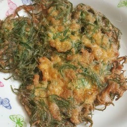 ไข่ชะอม(ชิ้นละ)