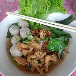 ร้านแกงใต้&ก๋วยเตี๋ยวตุ๋นตุ๋น แหลมฉบัง