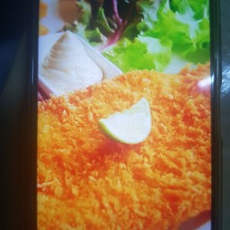 สลัดผักแชลมอนกรอบ