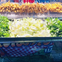 ร้านปลาหมึกสดย่าง เมืองอุบลราชธานี