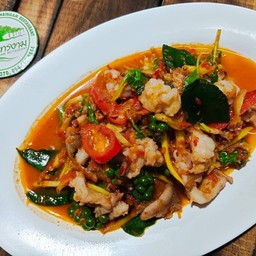 จรเข้ผัดเผ็ด