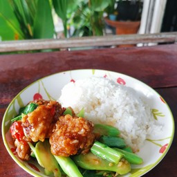 คะน้าไก่กรอบ