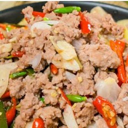 หมูสับ ผัดตะไคร้ เป็นกับข้าว ฟรีข้าว1ถุง