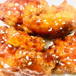 ไก่ทอดซอสเผ็ดเกาหลี