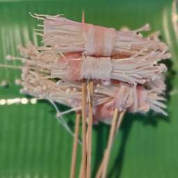 เห็ดเข็มทองพันเบคอน