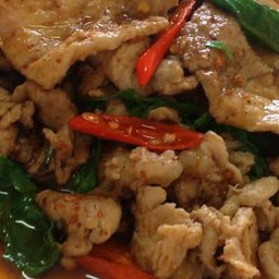 เนื้อวัว ผัดน้ำพริกเผา+ใบโหระพา เป็นกับข้าว ฟรีข้าว 1ถุง